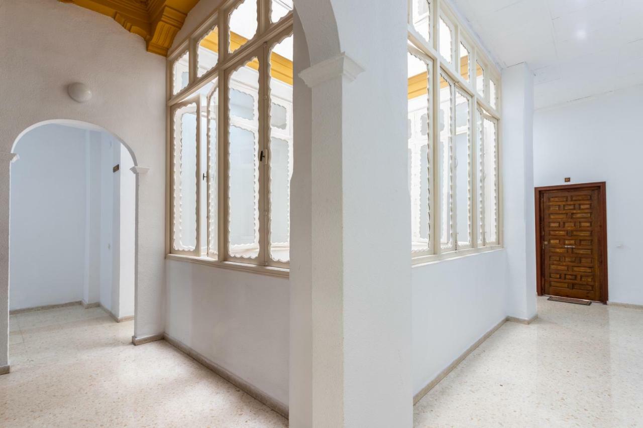 Apartamento Atarazanas Malaga Centro Historico Экстерьер фото
